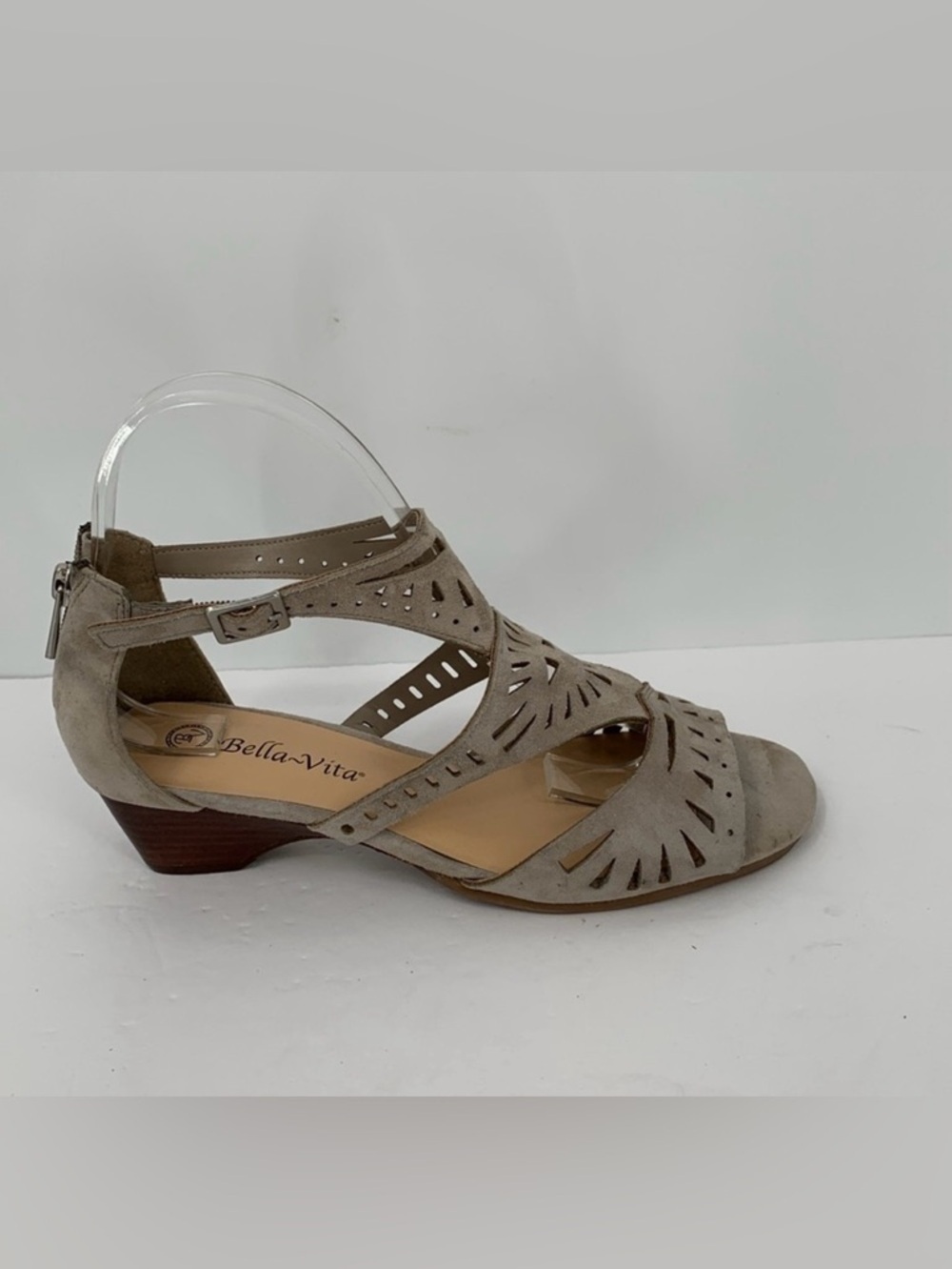 Bella Vita Penny wedge sandals shoe tan suede cut-out strappy 7 EXTRA WIDE 7WW